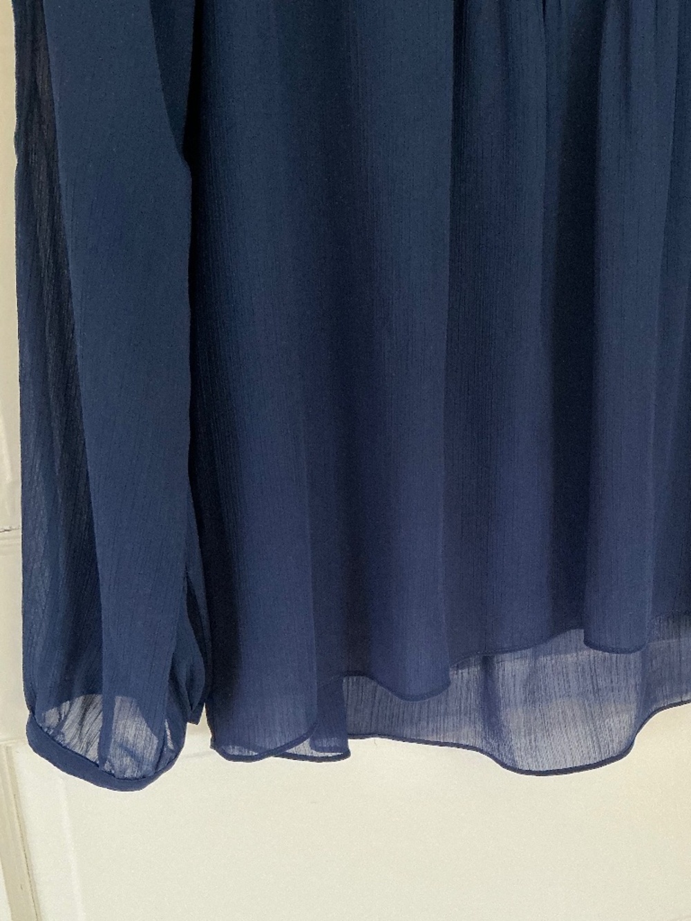 White House Black Market Blouse Navy Blue Size 8 Boho Style Top - Picture 10 of 13
